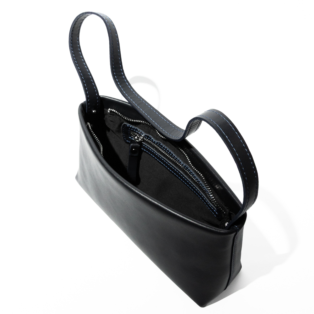 JURGI Kaita multi-way leather bag in dark navy – real leather handbag, view 3