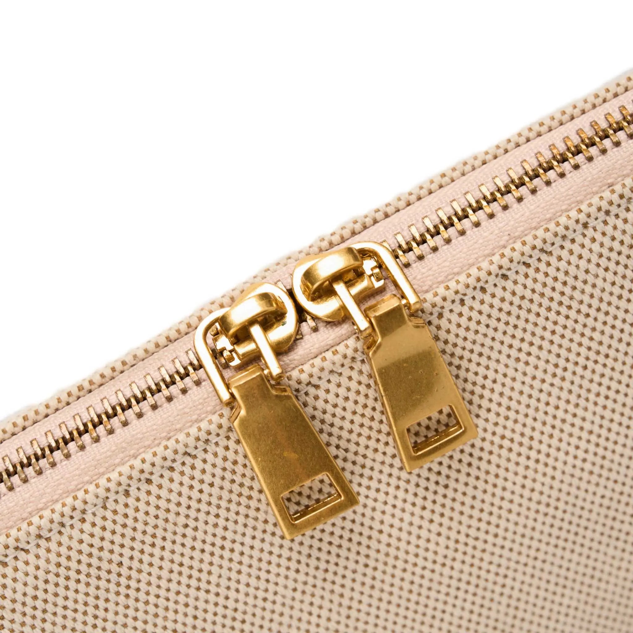 Mano Bag Canvas & Leather with Structured Lightweight Design